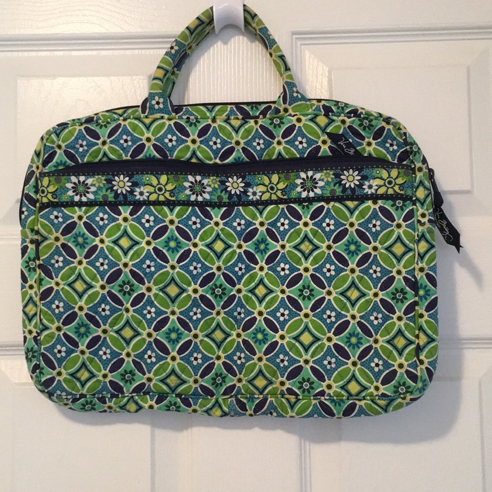Computer bag size 13.75”x 10.5”x 1.5”
